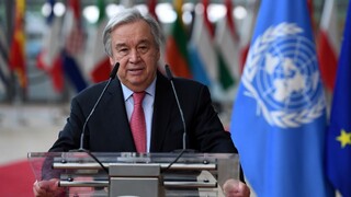 Šéf OSN chce čo najskoršie prímerie a mierové riešenie na Ukrajine. Rokuje o tom s Lavrovom