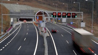 Vodiči pod Tatrami sa musia pripraviť na obmedzenia. Tunel Bôrik v noci úplne uzavrú