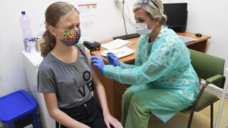 Očkovanie detí a dospelých bez registrácie pokračuje aj v ďalšom týždni