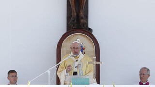 Pápež vyzval Maďarsko, aby natiahlo ruky ku každému a neizolovalo sa od zvyšku sveta
