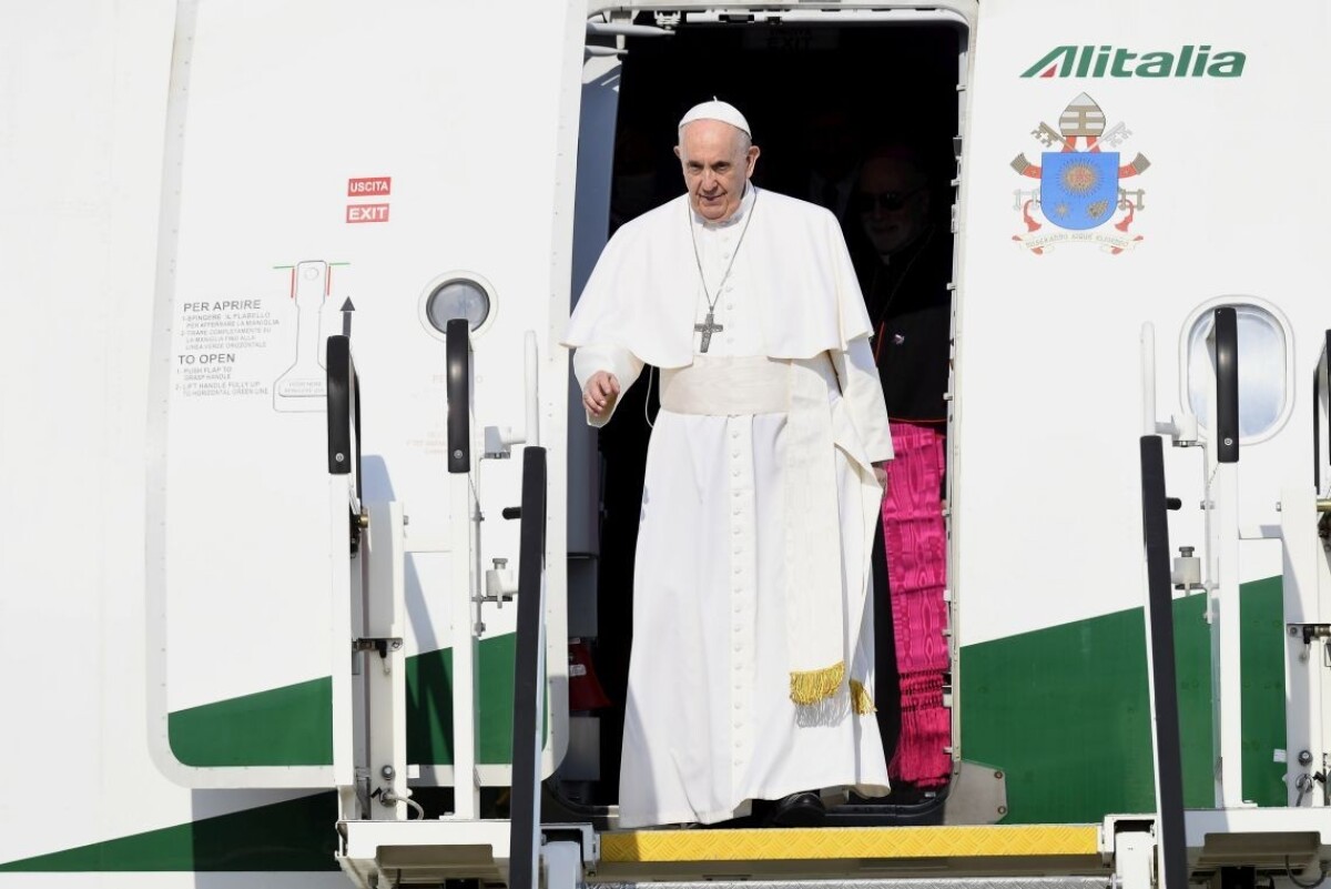 FOTO Pápež je na Slovensku, pozrite si fotografie z jeho príchodu