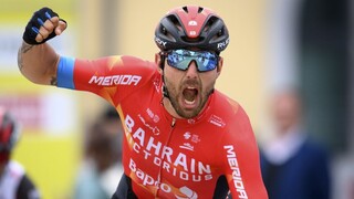 Majstrom Európy v cyklistike je Talian Colbrelli, Sagan preteky nedokončil