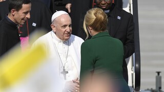 FOTO Akoby omladol. Pápež František má za sebou prvý deň na Slovensku
