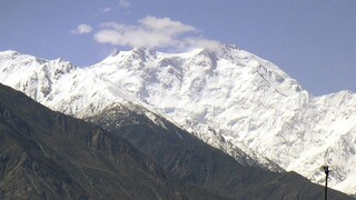 V Pakistane uviazli českí horolezci, záchrannú operáciu komplikuje zlé počasie