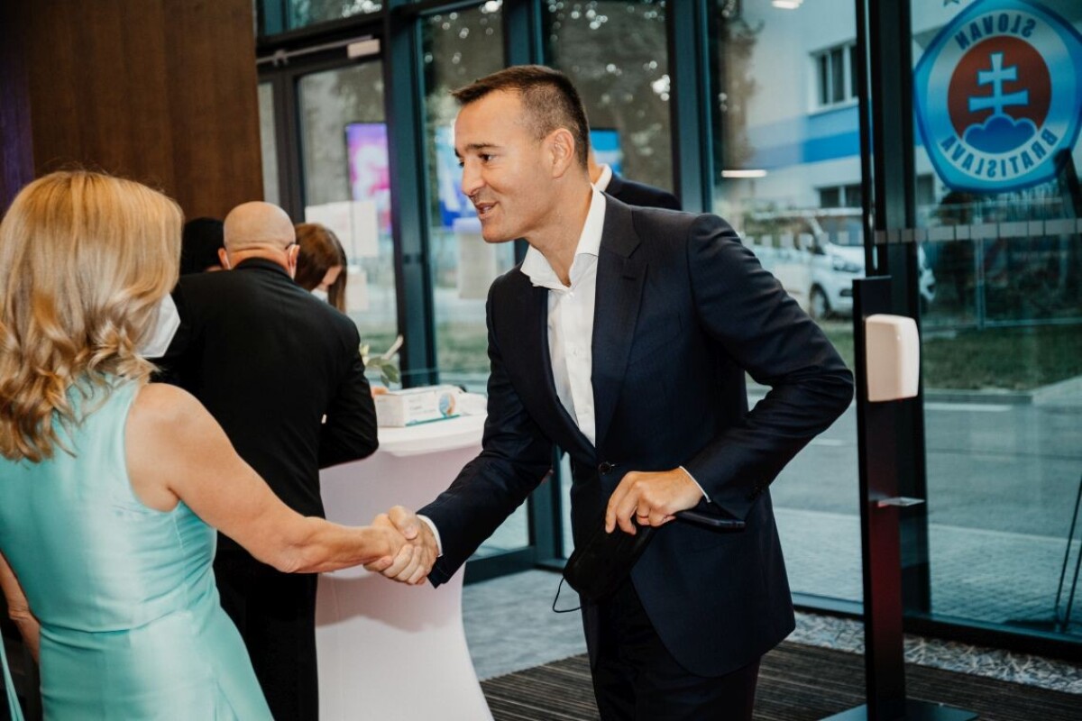 Bývalý minister zdravotníctva Tomáš Drucker na oslave narodenín Televízie TA3.