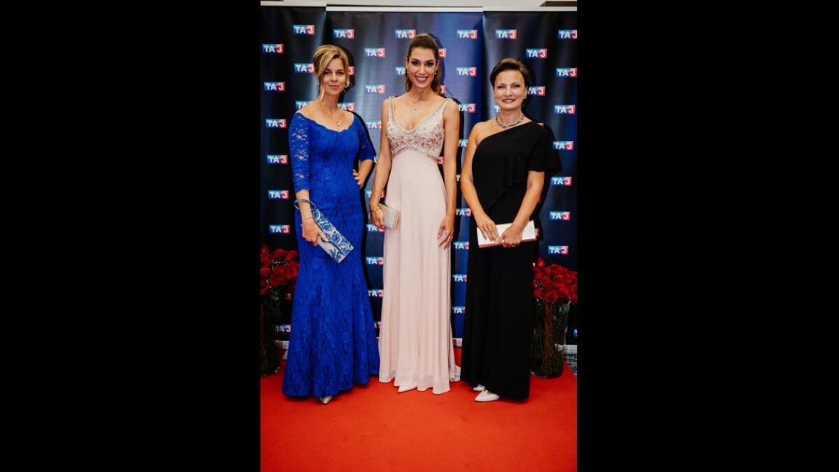 Katarína Korecká, Simona Frantová a Anka Žitná si na oslavu 20. výročia Televízie TA3 zvolili krásne šaty.