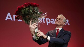 Sociálni demokrati v Nórsku zvíťazili. Premiérka po rokoch vládnutia končí