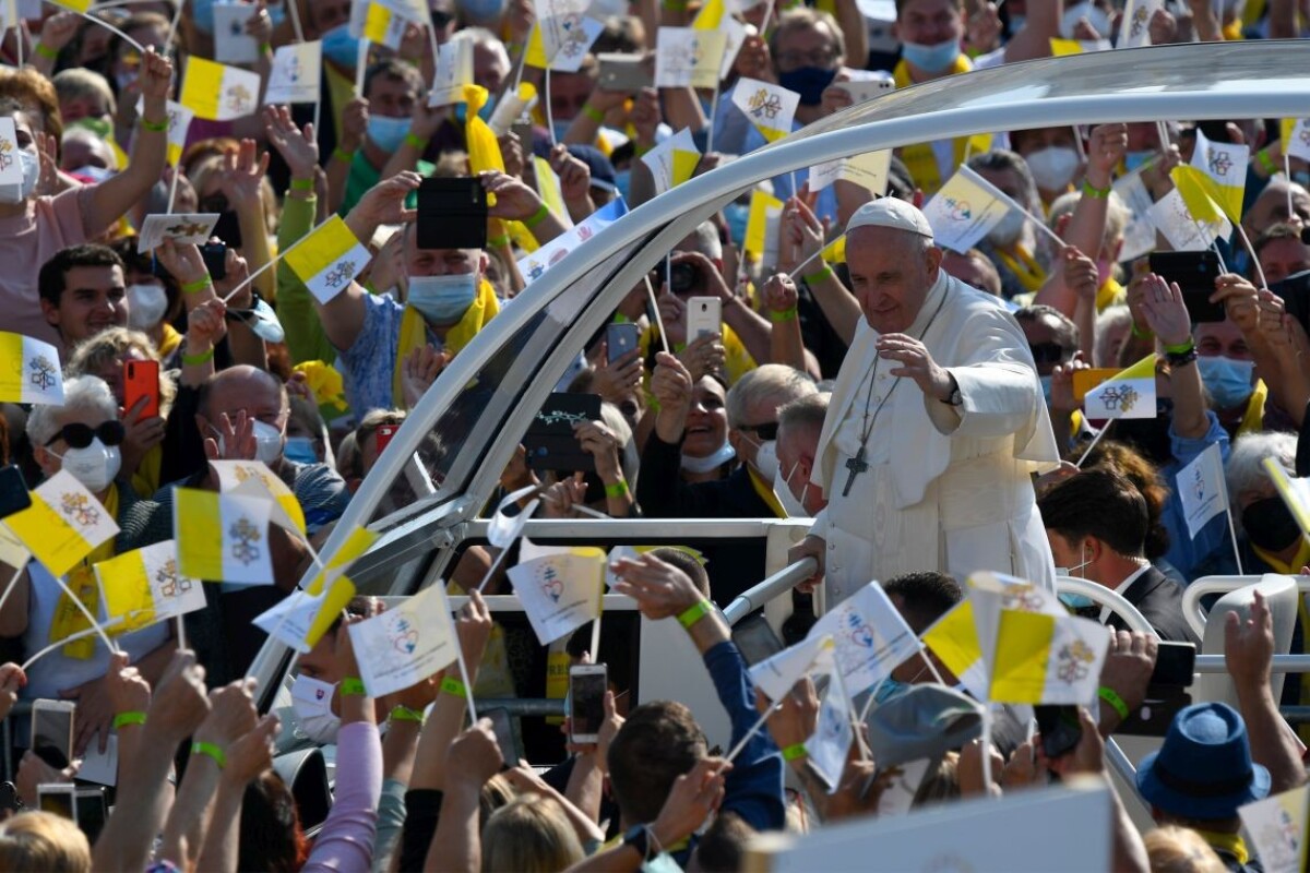 Pápež František požehnal pútnikov v Prešove.