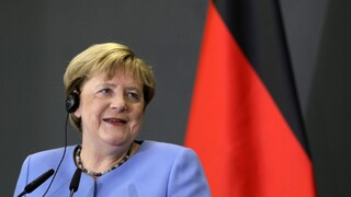 Merkelová sa aj na sklonku kariéry teší rešpektu Európanov, ukazuje prieskum