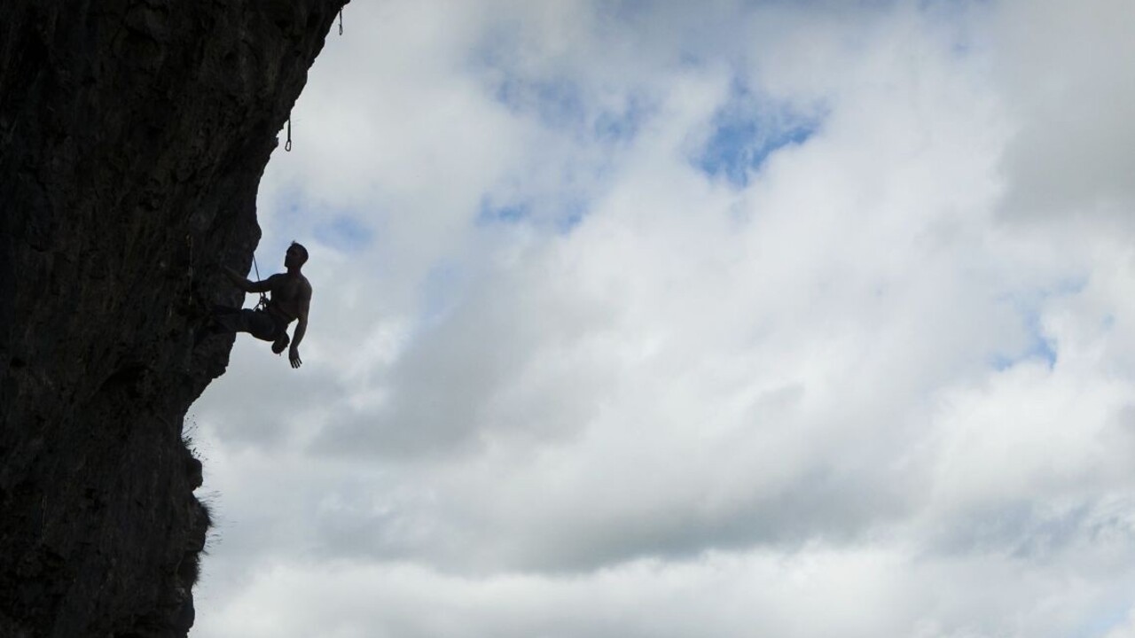 Českých horolezcov uviaznutých na pakistanskej hore zachránil vrtuľník