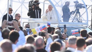 Návšteva pápeža nemala výrazný efekt na šírenie pandémie, svadby a oslavy naopak áno