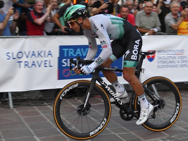 Okolo Slovenska: Sagan obsadil druhé miesto, triumfoval Kolumbijčan