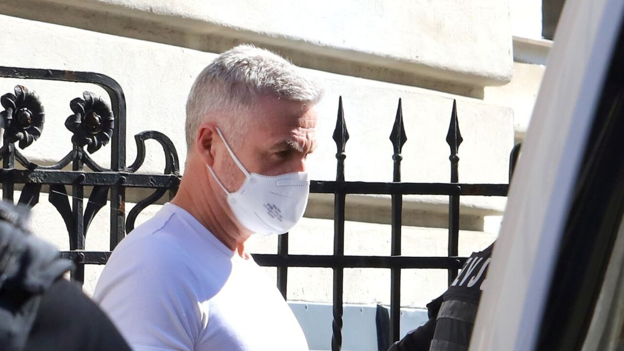 Bývalý policajný prezident Tibor Gašpar zostáva naďalej vo väzbe