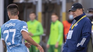 Slovan utŕžil prvú prehru, inkasoval na konci zápasu