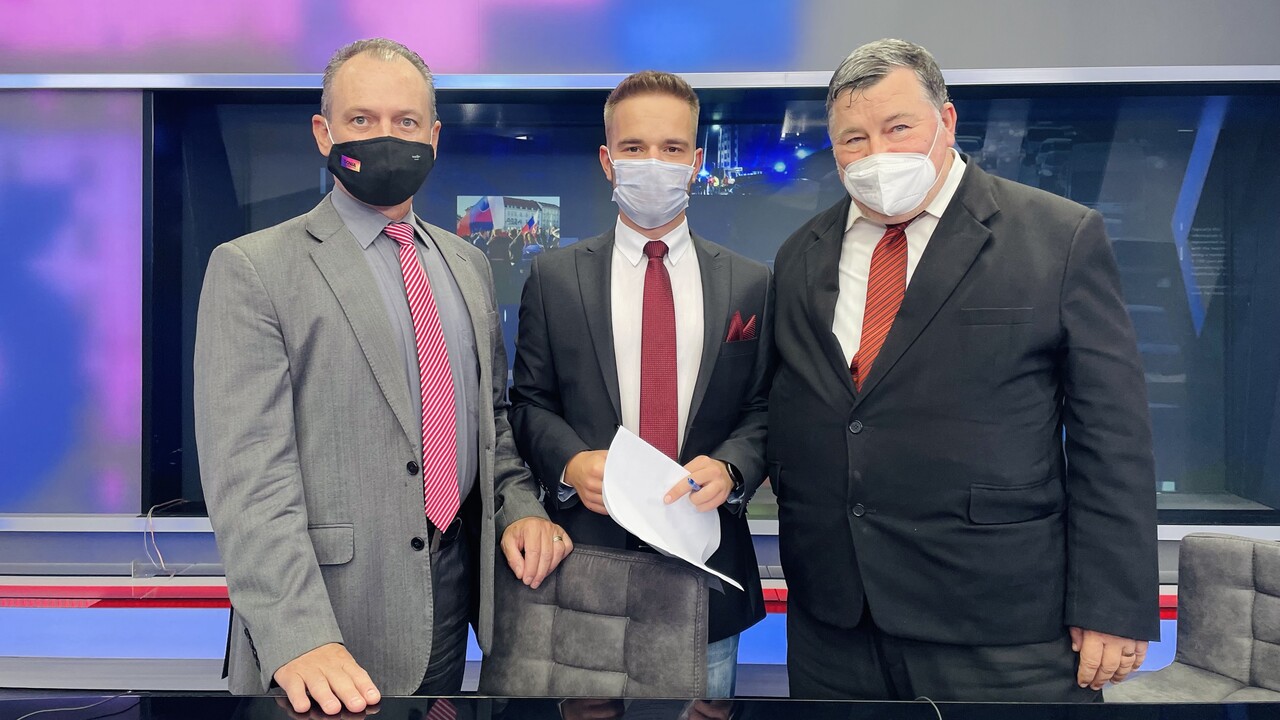 Špeciálne štúdio TA3: Krčméry a Bošňák priblížia, aký bude vývoj pandémie