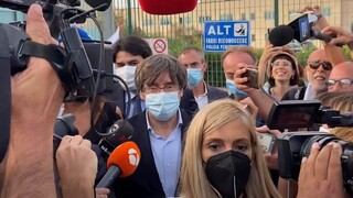 Puigdemont sa vráti do Bruselu. Prisľúbil však, že sa na súd dostaví