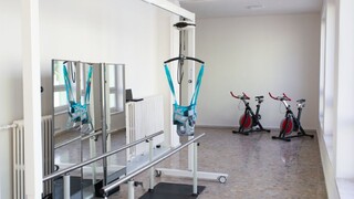 V Číži otvorili špecializovanú nemocnicu. Pomôže pacientom po cievnych mozgových príhodách