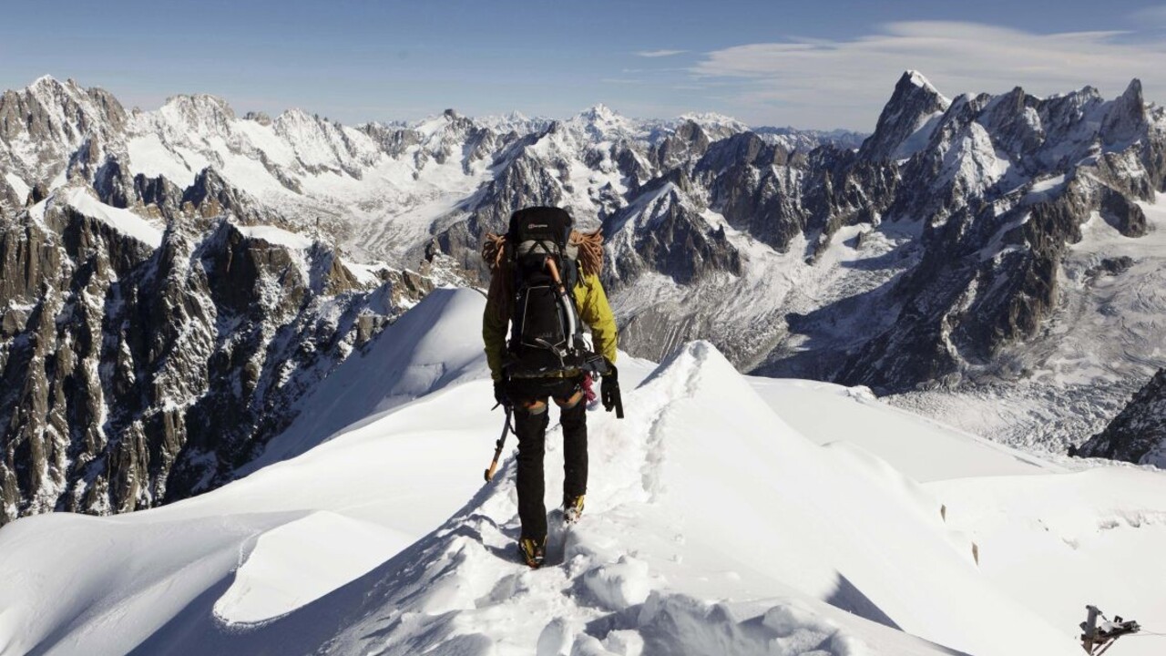 Vedci o jeden meter znížili oficiálnu výšku hory Mont Blanc