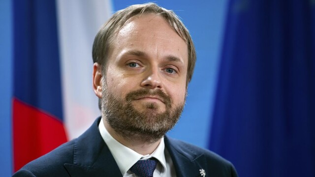 Kulhánek si predvolá britského veľvyslanca, dôvodom je incident na futbalovom zápase