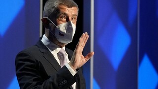 V predvolebnej superdebate bude českým politikom klásť otázky umelá inteligencia