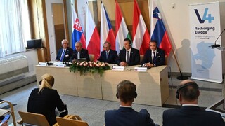 Ministri V4, Slovinska a Rakúska v Budapešti: Vonkajšie hranice EÚ treba chrániť