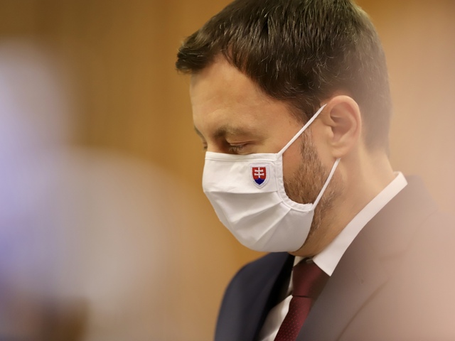 Heger pogratuloval mestám k žolíkom. Pripomenul, že vakcína pre ne znamená slobodu