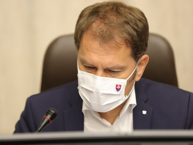 Matovič vysvetľoval stopnutie financií na zdravotníctvo. Dôvodom sú súkromné poisťovne