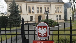 Poľský ústavný súd spochybnil prednosť úniovej legislatívy pred zákonmi Poľska