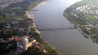 Most Márie Valérie pred 20 rokmi opäť spojil Štúrovo s Ostrihomom. Osláv sa zúčastnili Heger aj Orbán