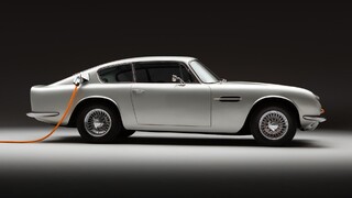 Aston Martin DB6 dostal elektrické srdce. Benzín už do neho nenatankujete