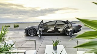 Je Audi Grandsphere Concept elektrickou náhradou za model A8?