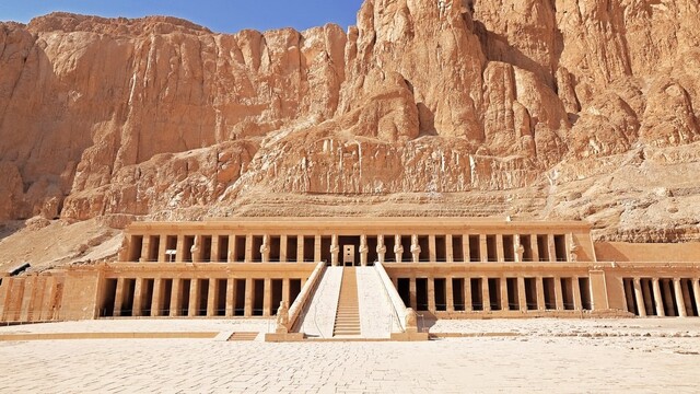 Chrám faraónky Hatšepsut.