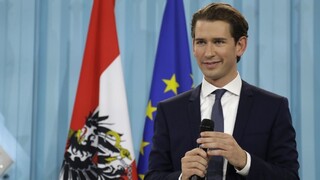 Bývalý rakúsky kancelár Kurz predstúpil pred súd. Hrozí mu trojročné väzenie