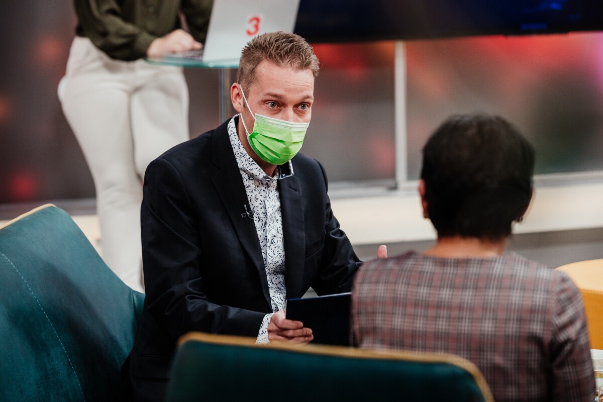 Moderátor Televízie TA3 Norbert Dolinský.