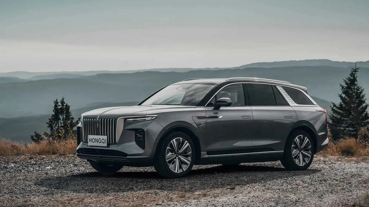 Dokáže Čína vyrobiť luxusné SUV? Hongqi E-HS9 má byť odpoveďou