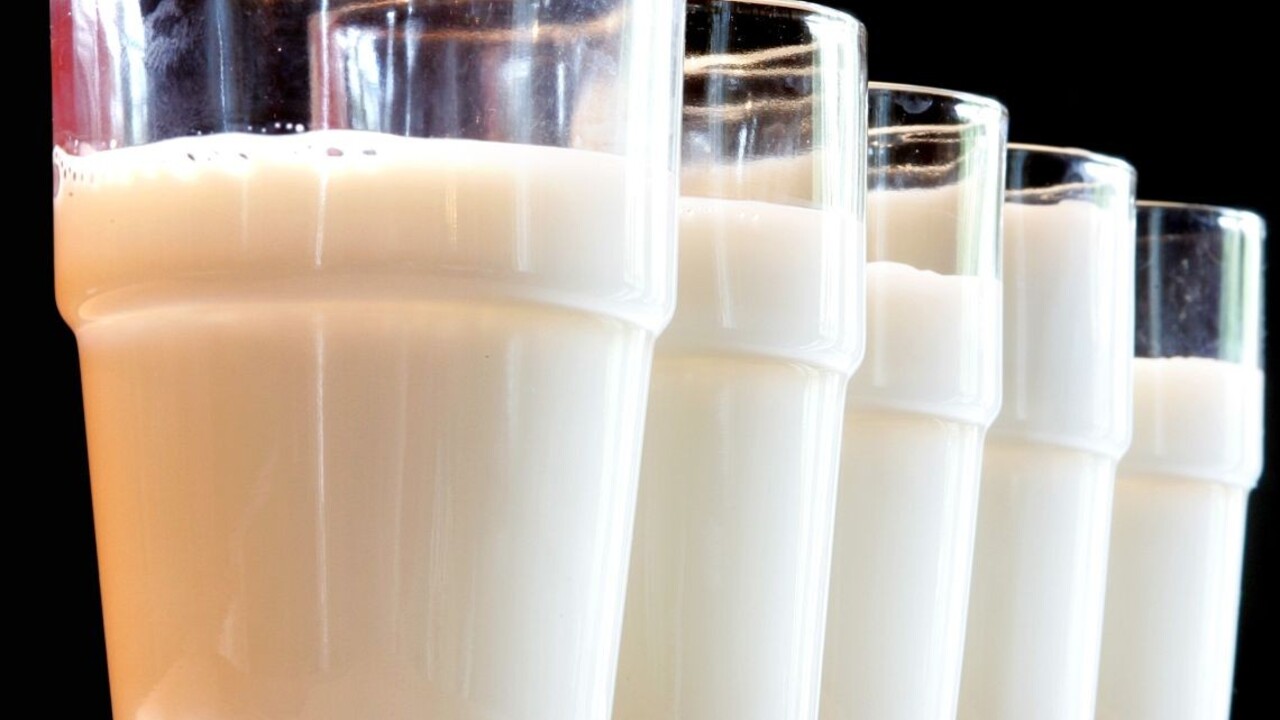 Olma sťahuje z trhu mlieko v PET fľašiach, môže byť kontaminované