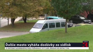 Mnohé mestá na Slovensku zápasia s nedostatkom parkovacích miest, často ich obsadia väčšie autá