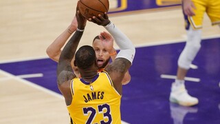 NBA: Légia skazy zabrala naplno, Lakers si pripísali prvú výhru v sezóne