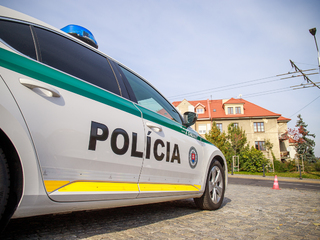 Polícia