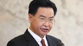 Po návšteve Slovenska, zavítal šéf taiwanskej diplomacie do Česka. Čína jeho "pobehovanie" odsudzuje