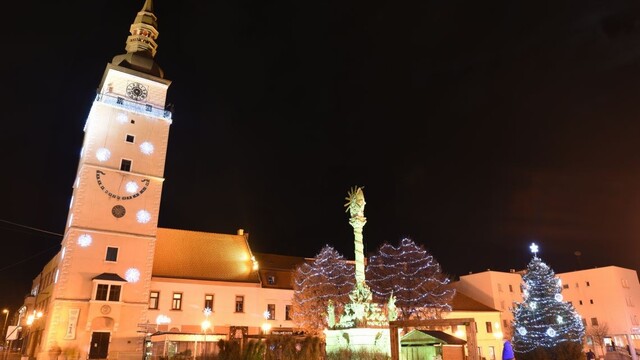 Trnavčania si tento rok užijú vianočné trhy. V uliciach sa ukáže aj Mikuláš