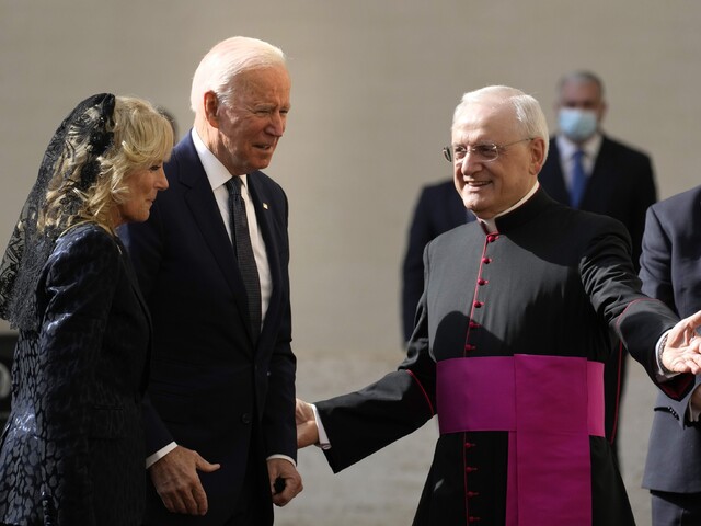 Biden prišiel na stretnutie s pápežom, juhokórejský prezident požiadal Františka o návštevu KĽDR