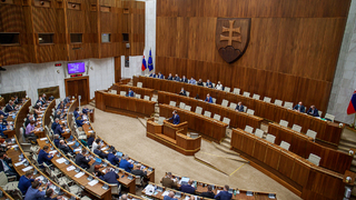 Parlament bude vo štvrtok hlasovať o súdnej mape. Koalícia sa zatiaľ nedohodla