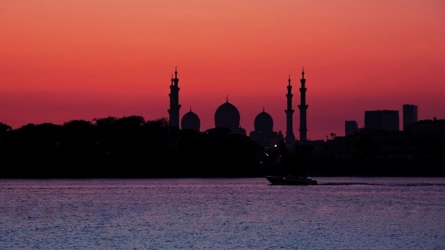 Západ slnka v Abu Dhabi. Foto: unsplash.com