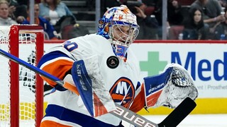 NHL: Chára si pripísal blokovanú strelu, Islanders však na Minnesotu nestačili
