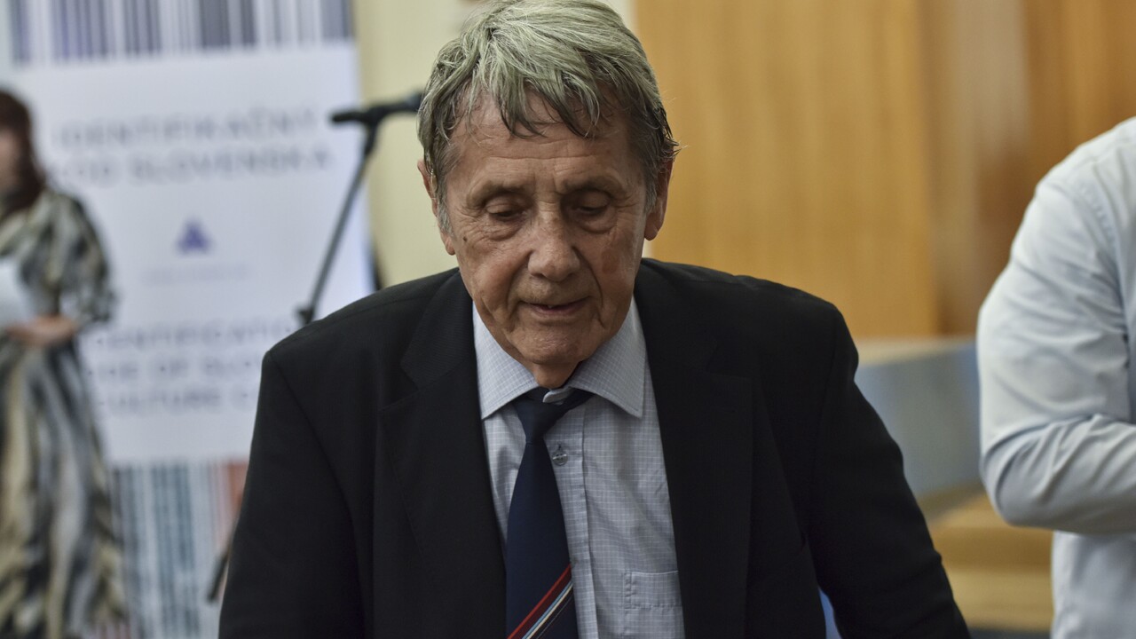 Zomrel Jozef Cesnak, slovenský maliar a ilustrátor, ktorý ilustroval vyše 150 kníh