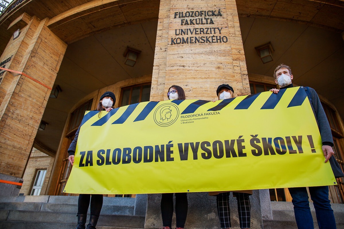 Protestný pochod za slobodné vysoké školy