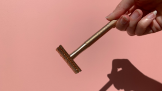 Všetko o holení intímnych partií: Depilačné krémy radšej neskúšajte a so žiletkou opatrne