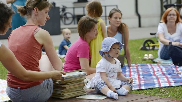 deti mamy 1140px (TASR/Milan Kapusta)