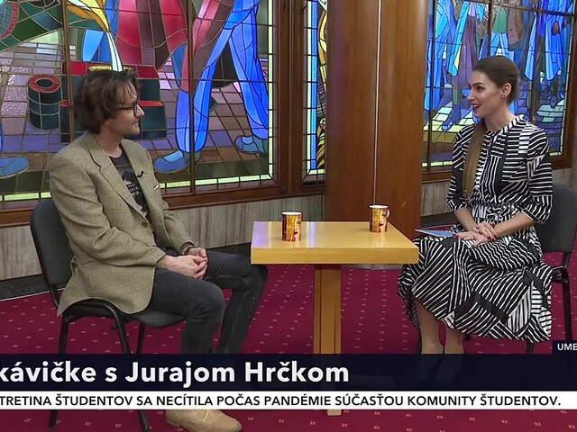 Na kávičke s Jurajom Hrčkom: Herca na voľnej nohe sa úspechy i neúspechy dotýkajú viac